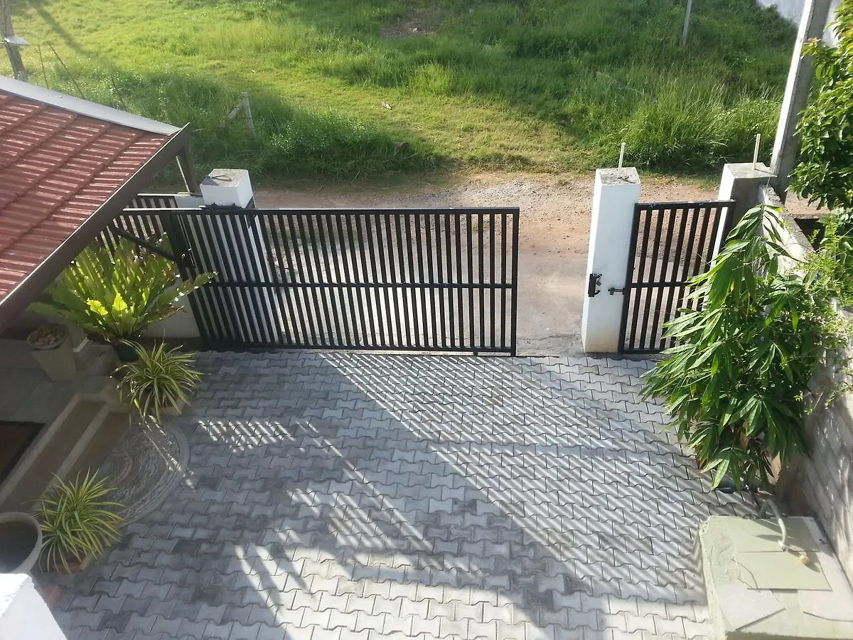 Green Wood Villa Negombo Bed and breakfast