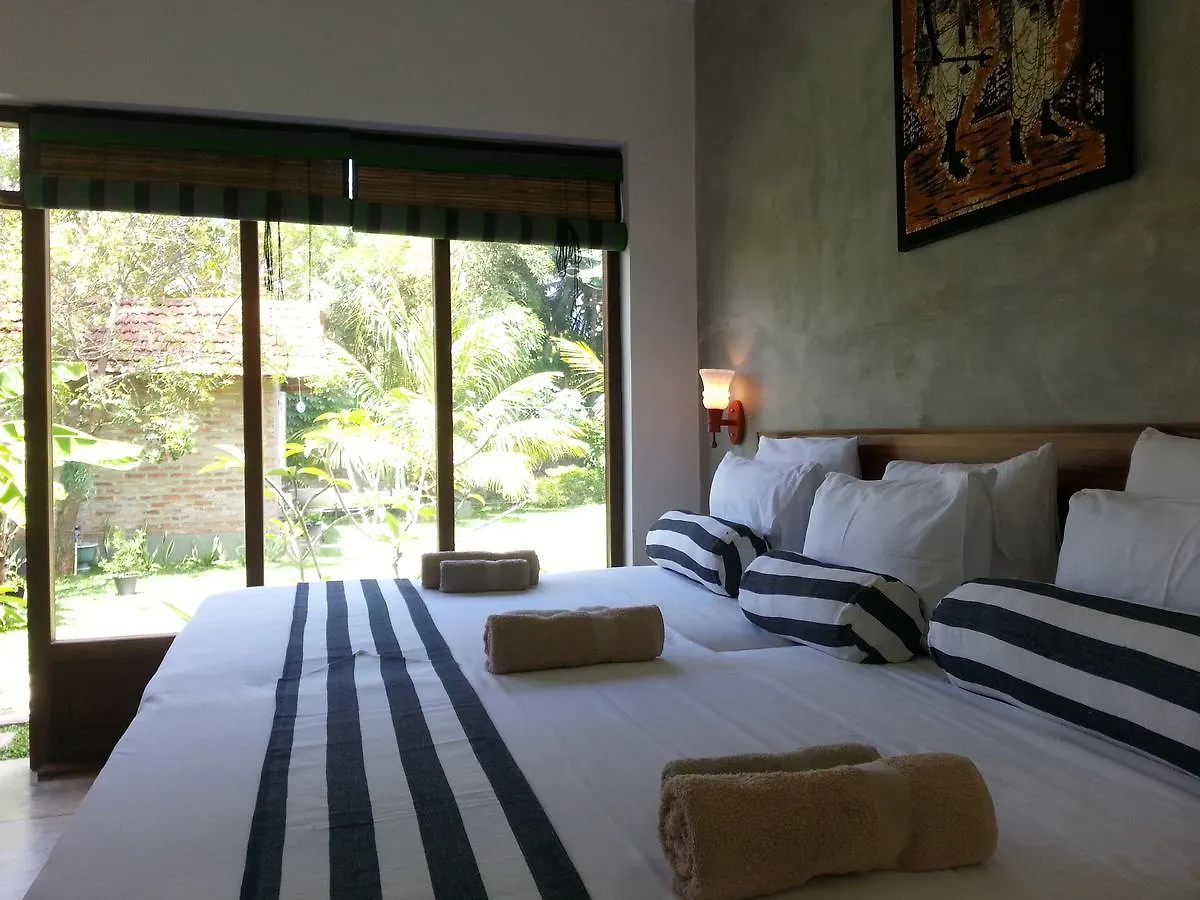 Green Wood Villa Negombo Bed and breakfast