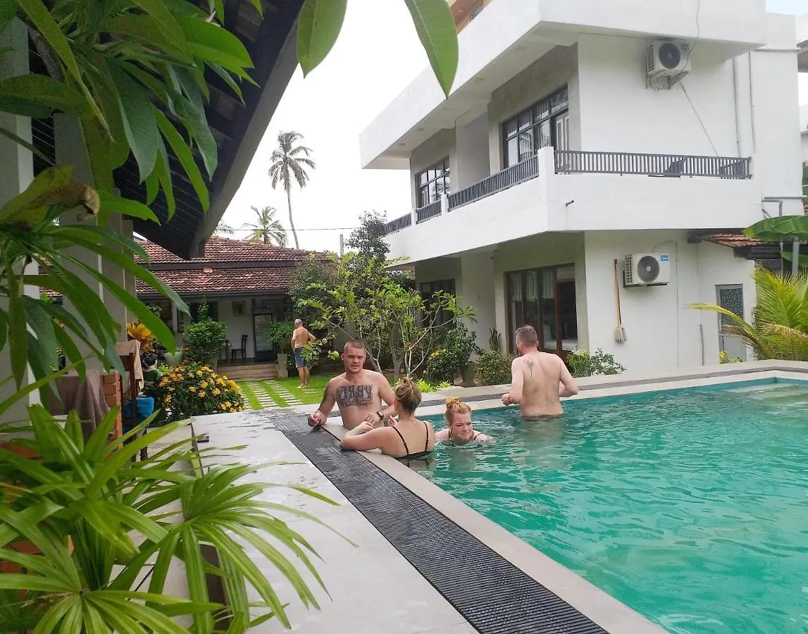 Green Wood Villa Negombo Bed & Breakfast