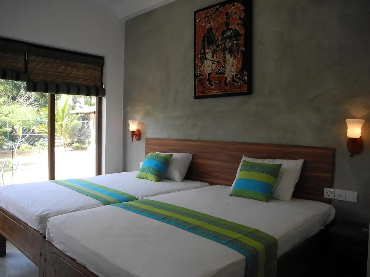 Green Wood Villa Negombo Bed & Breakfast