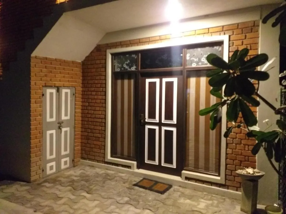 Green Wood Villa Negombo