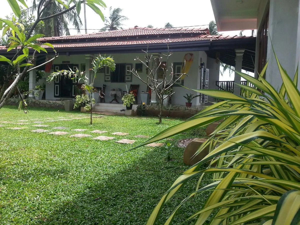 Green Wood Villa Negombo 3*,  Sri Lanka
